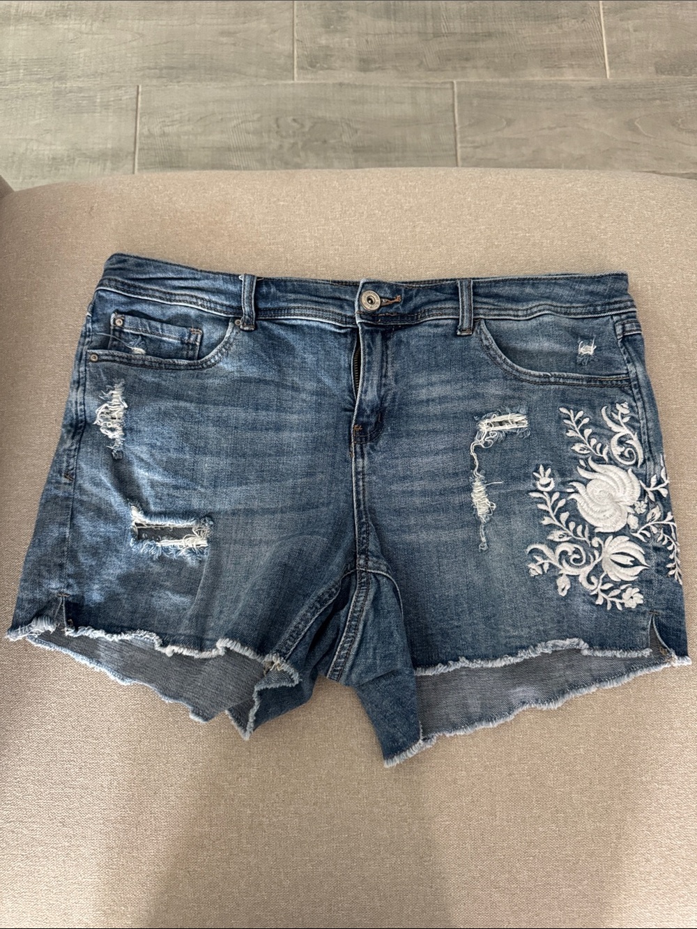 Women’s Blue Distressed Denim Shorts with White Floral Embroidery